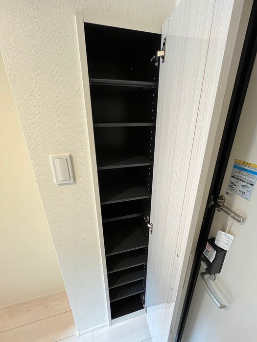 物件内観写真16　(靴箱)