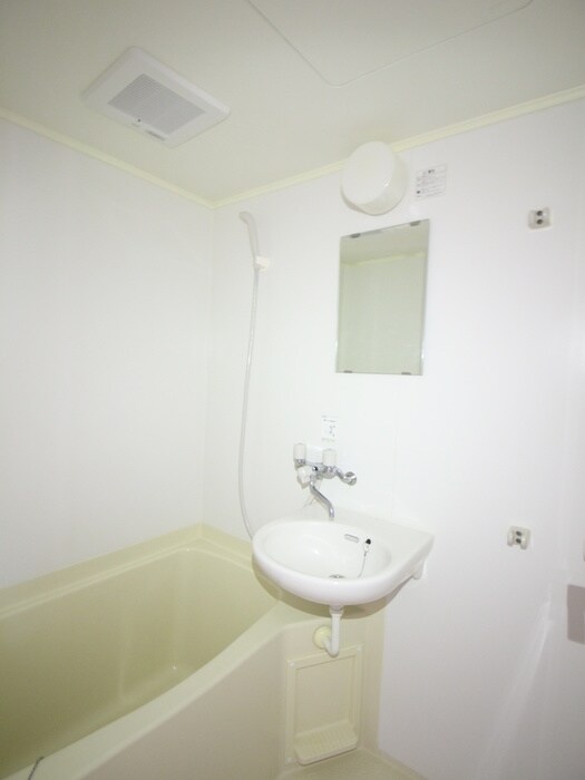 物件内観写真12　(バス／シャワールーム等)