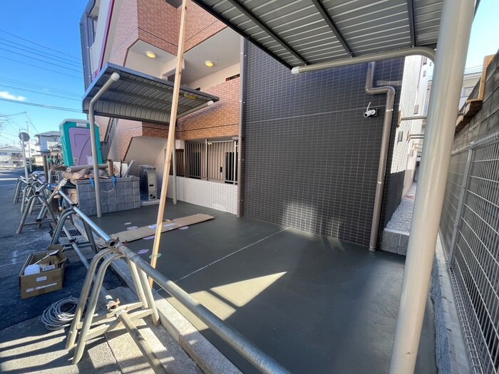 物件外観写真3　(駐輪場)