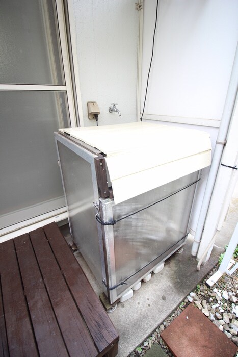 物件内観写真14　(洗濯機置場)