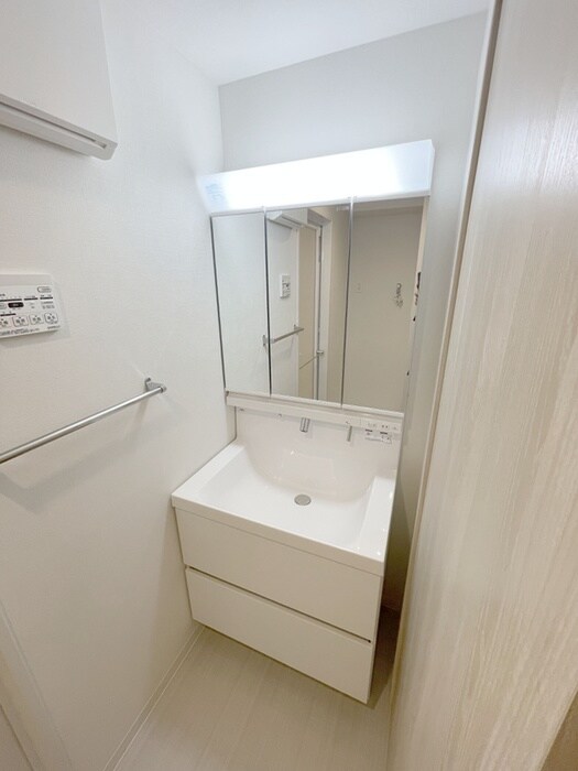 物件内観写真13　(洗面)