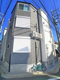 ラビアン四ツ木