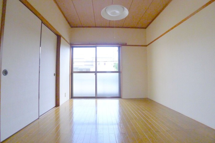 物件内観写真4　(居室)