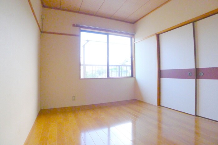 物件内観写真4　(居室)