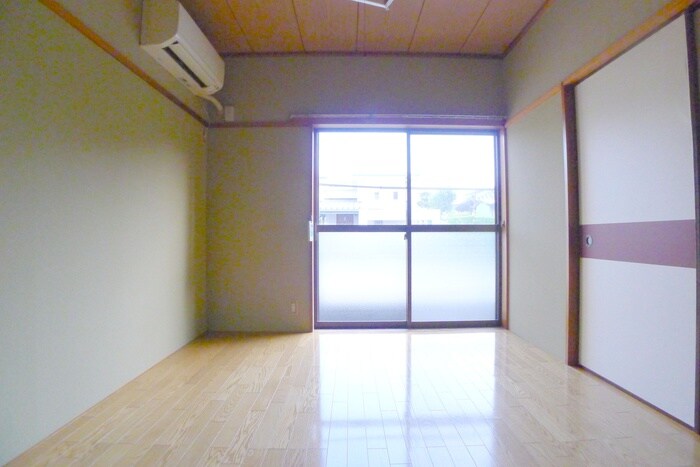 物件内観写真6　(居室)