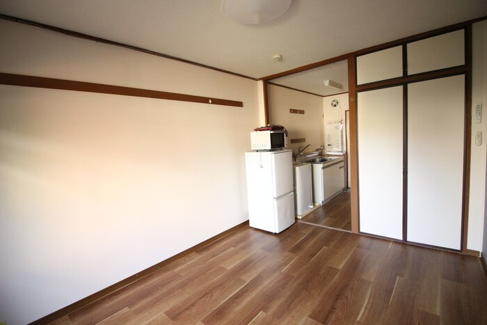 物件内観写真8　(居室)