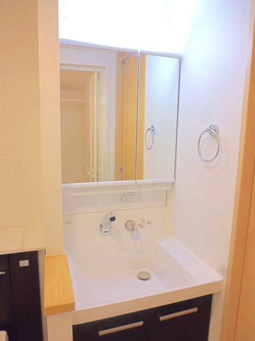 物件内観写真10　(洗面)