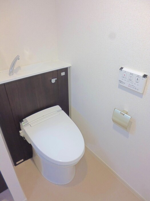 物件内観写真12　(トイレ)