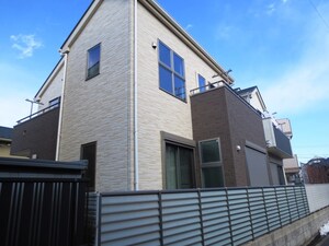 成田西２丁目貸家外観写真