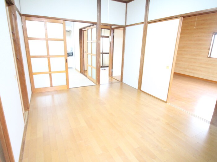 物件内観写真10　(居室)