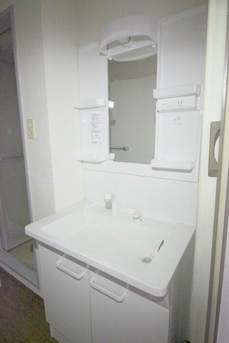 物件内観写真11　(洗面)