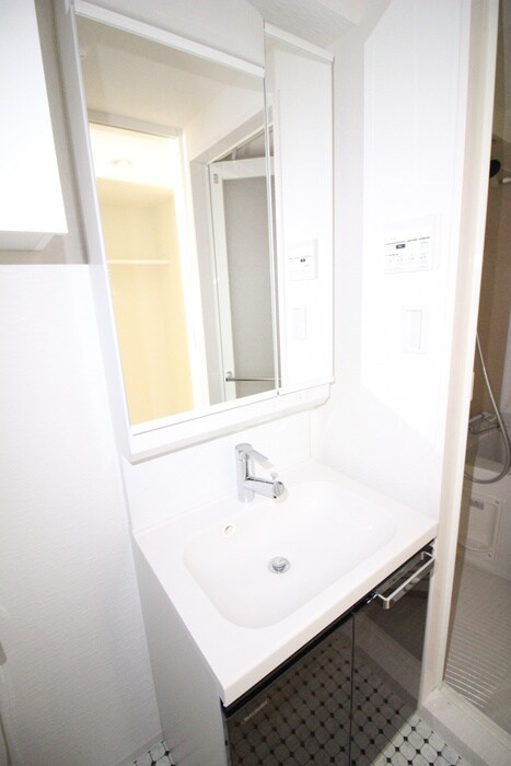物件内観写真13　(洗面)