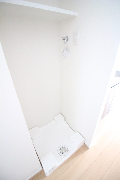 物件内観写真20　(洗濯機置場)