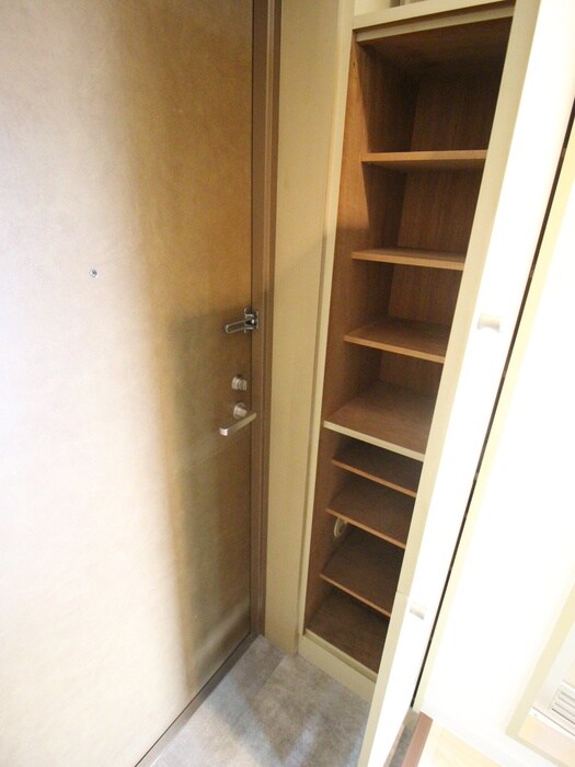 物件内観写真19　(靴箱)