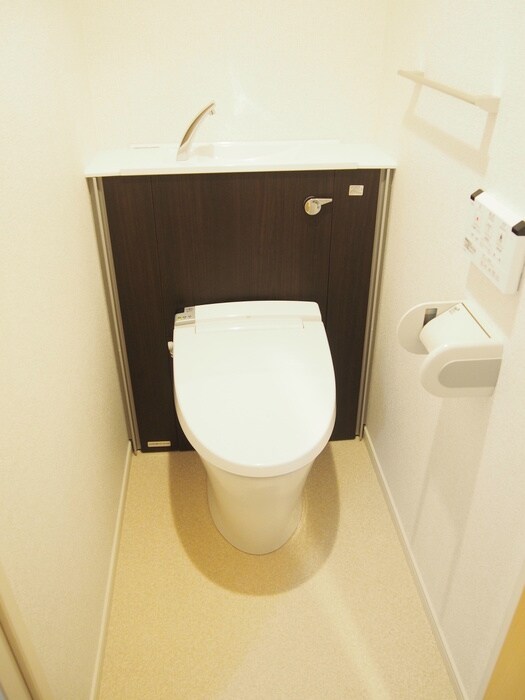 物件内観写真10　(トイレ)