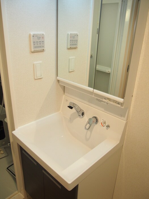 物件内観写真11　(洗面)