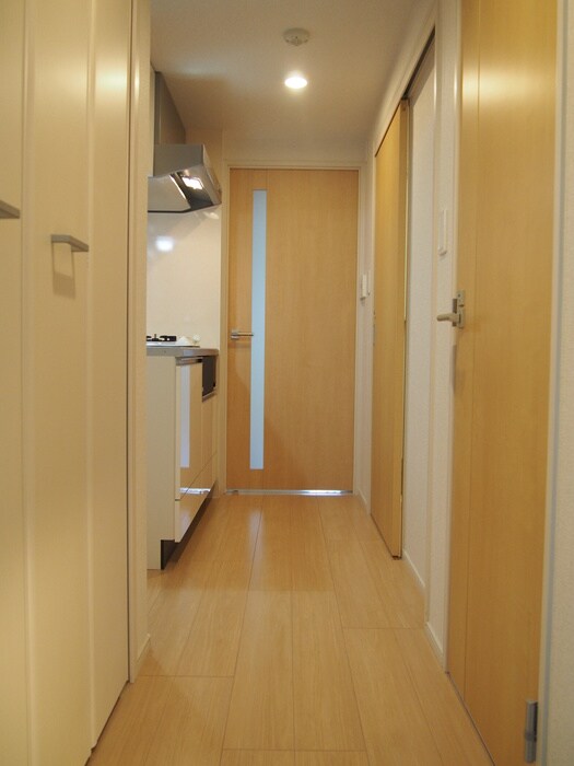物件内観写真14　(廊下)