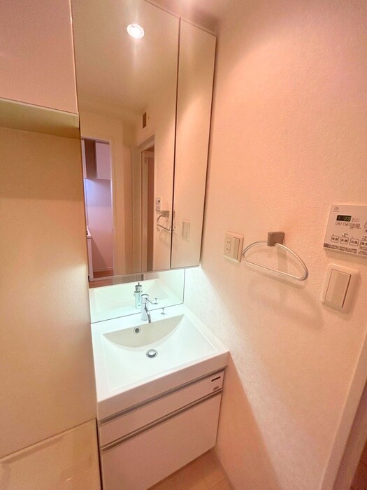 物件内観写真13　(洗面)