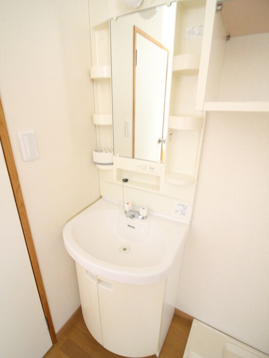 物件内観写真11　(洗面)