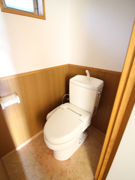 物件内観写真12　(トイレ)