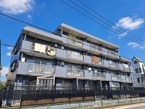 メゾンアゼリア（５２－１－２）外観写真