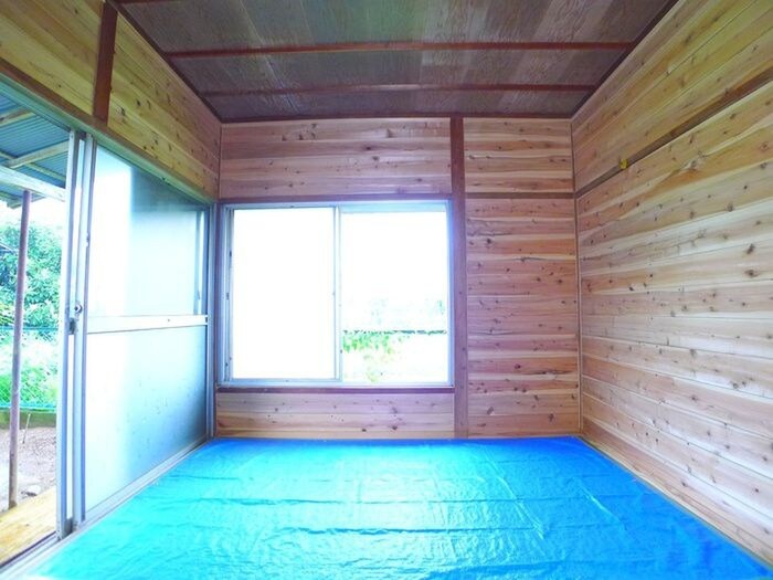 古宮貸家の居室