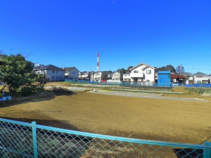 物件内観写真20　(室内からの展望)