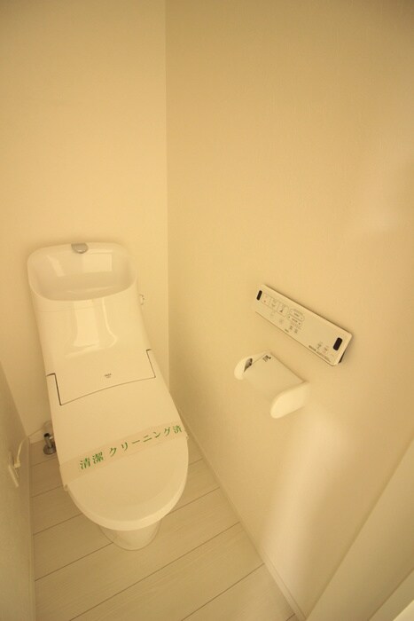 物件内観写真11　(トイレ)