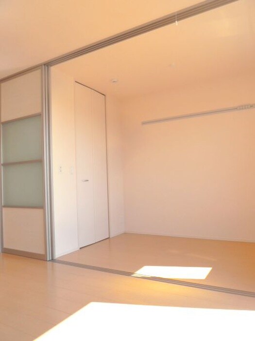 物件内観写真12　(居室)