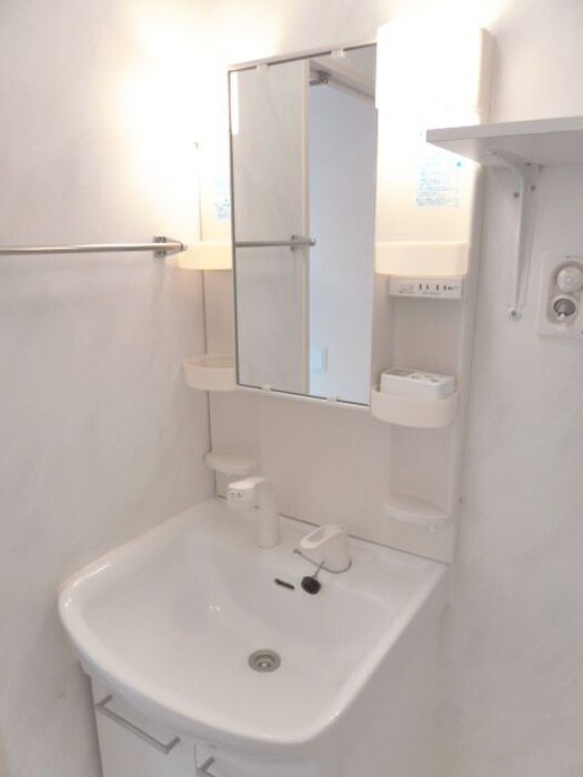 物件内観写真15　(収納)