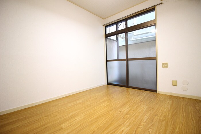 物件内観写真16　(居室)