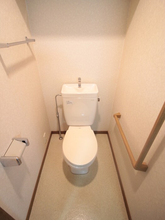 物件内観写真12　(トイレ)