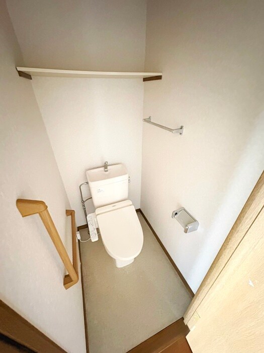 物件内観写真15　(トイレ)