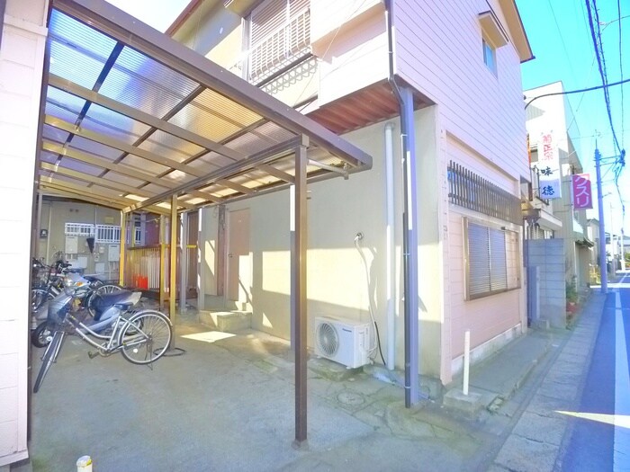 物件外観写真6　(駐輪場)