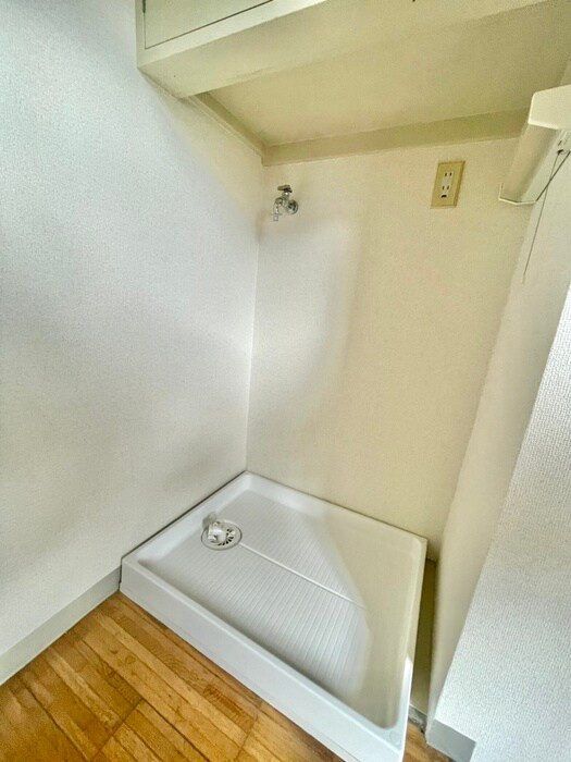 物件内観写真13　(洗濯機置場)