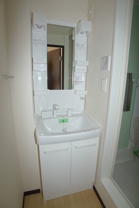 物件内観写真10　(洗面)