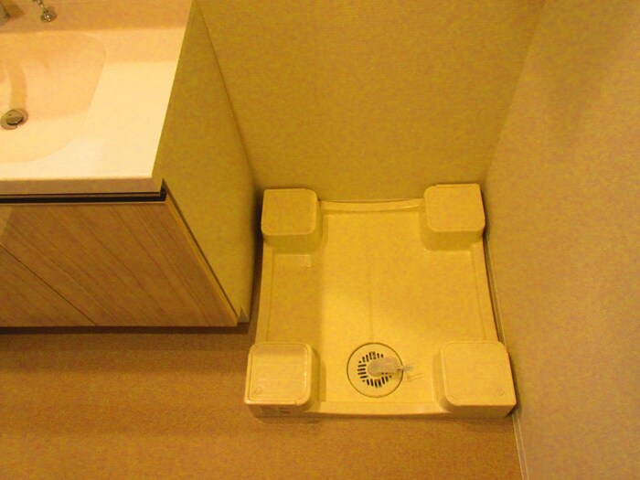 物件内観写真15　(洗濯機置場)