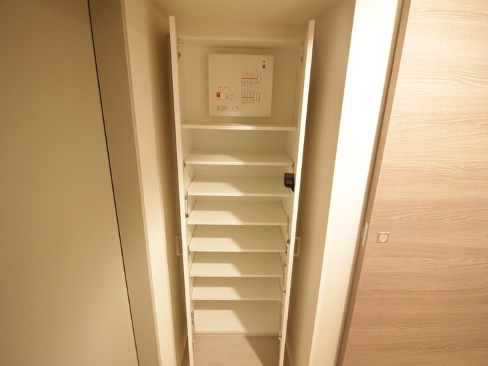 物件内観写真16　(靴箱)