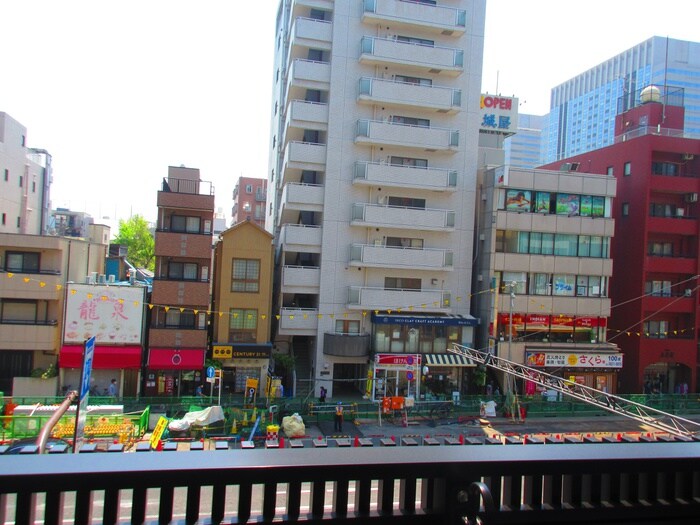 物件内観写真21　(室内からの展望)