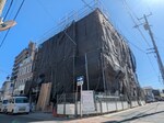 建築中