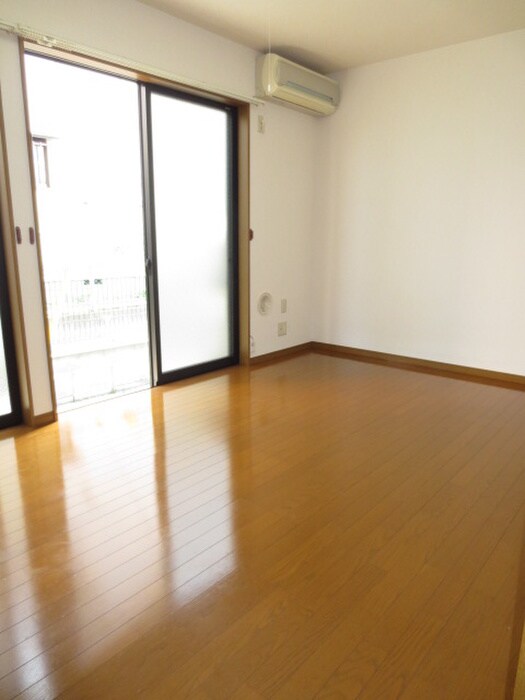 物件内観写真11　(居室)