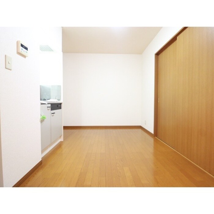 物件内観写真12　(玄関)