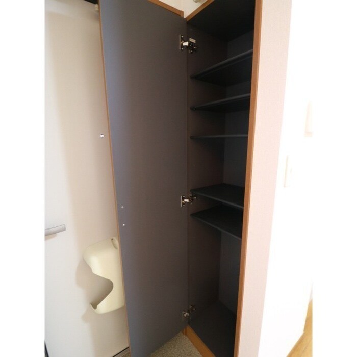 物件内観写真15　(靴箱)