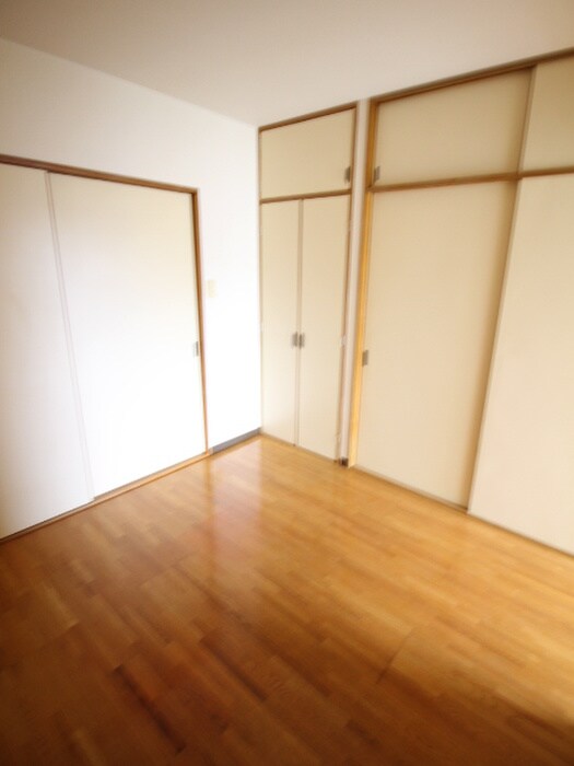 物件内観写真10　(居室)