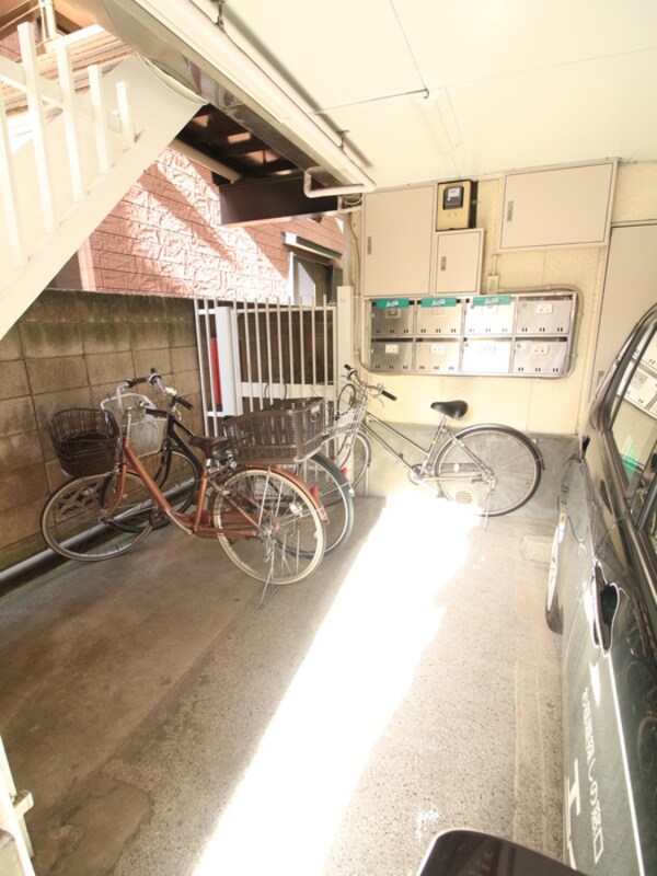 バイク置き場