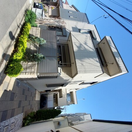 Maison de Verbena(ﾒｿﾞﾝﾄﾞﾊﾞｰﾍﾞﾅ外観写真