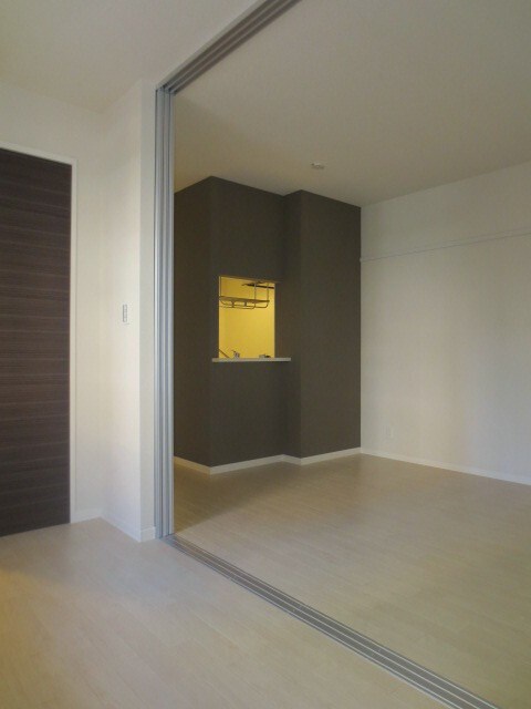 物件内観写真5　(居室)