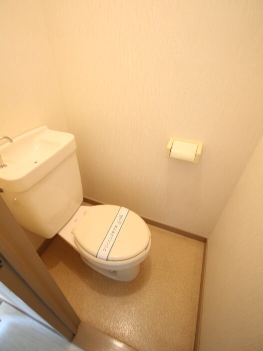 物件内観写真9　(トイレ)