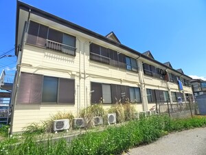 宮崎　ハイツ外観写真
