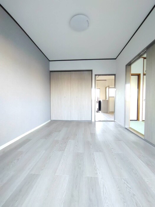 物件内観写真7　(居室)